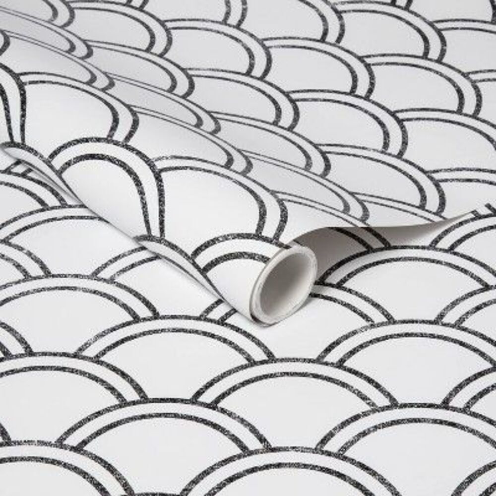 Opalhouse -  Scallops 198"x20" Peel and Stick Wallpap Black/White